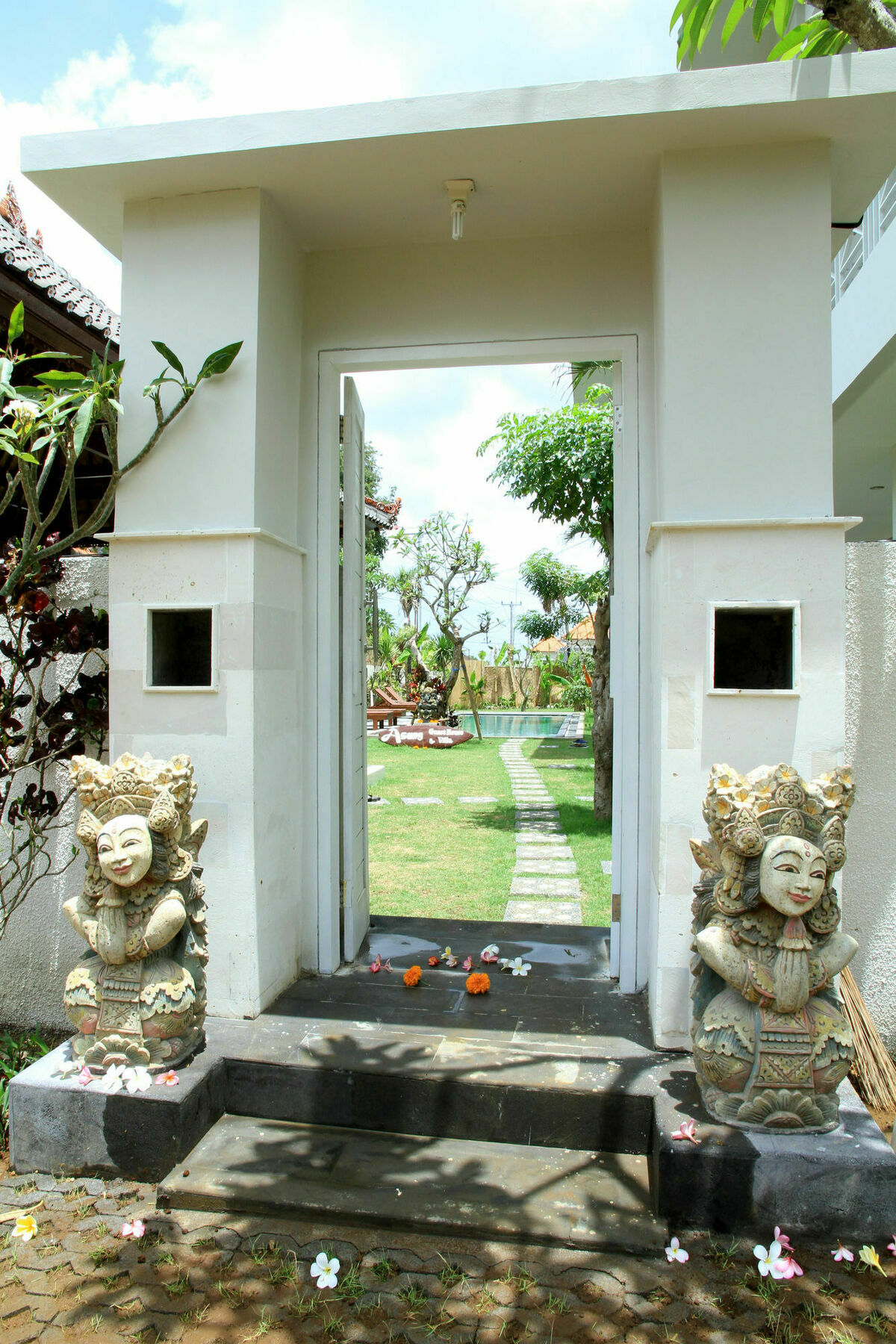 Asung Guesthouse Canggu Kültér fotó